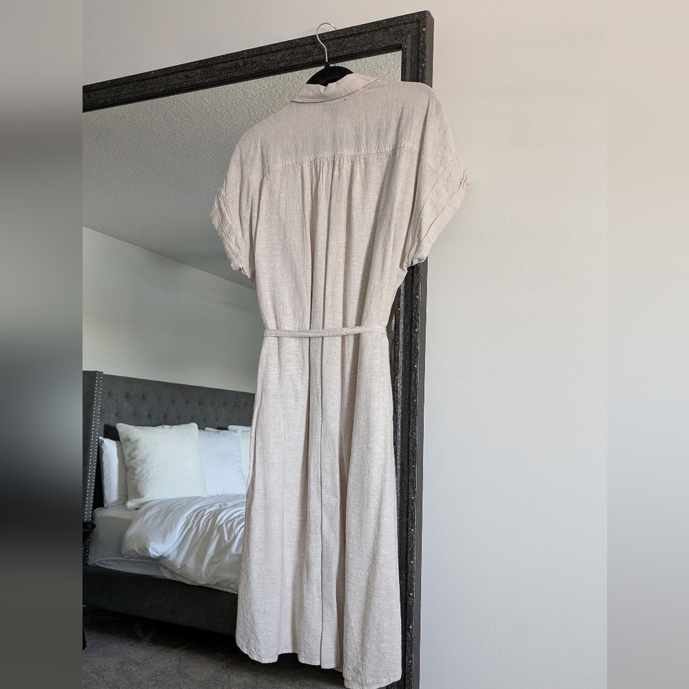 Tan/Cream Lord & Taylor Dress - Picture 5 of 8